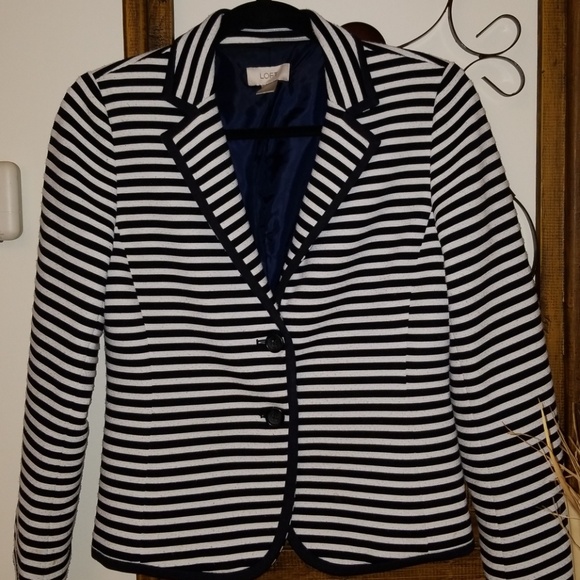 A LITTLE NAUTI NEVER HURTS❣️Navy and white blazer - Picture 2 of 8